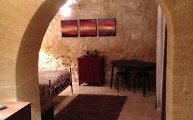 Chambre Maison En Pierre Jacuzzi
